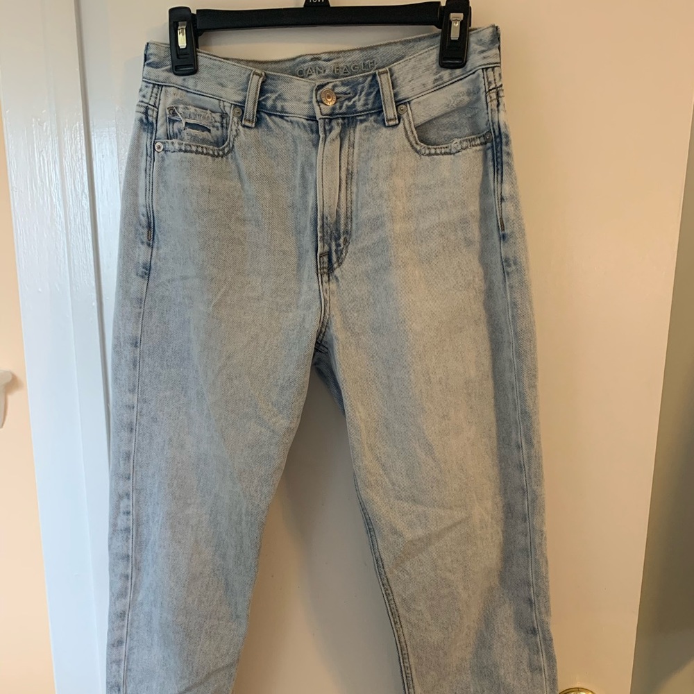 American Eagle outfitters Mom Jean